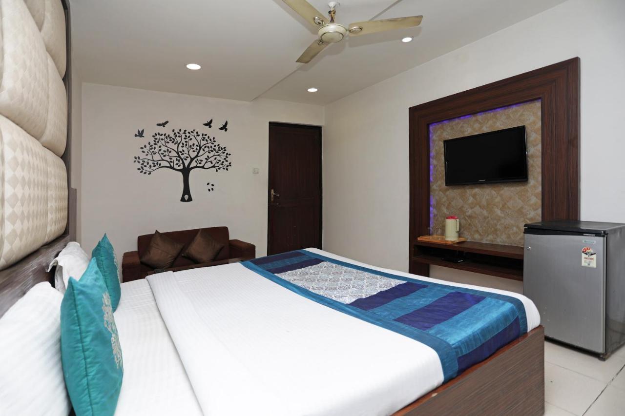 The Gagan Plaza Hotel Kanpur Exterior photo