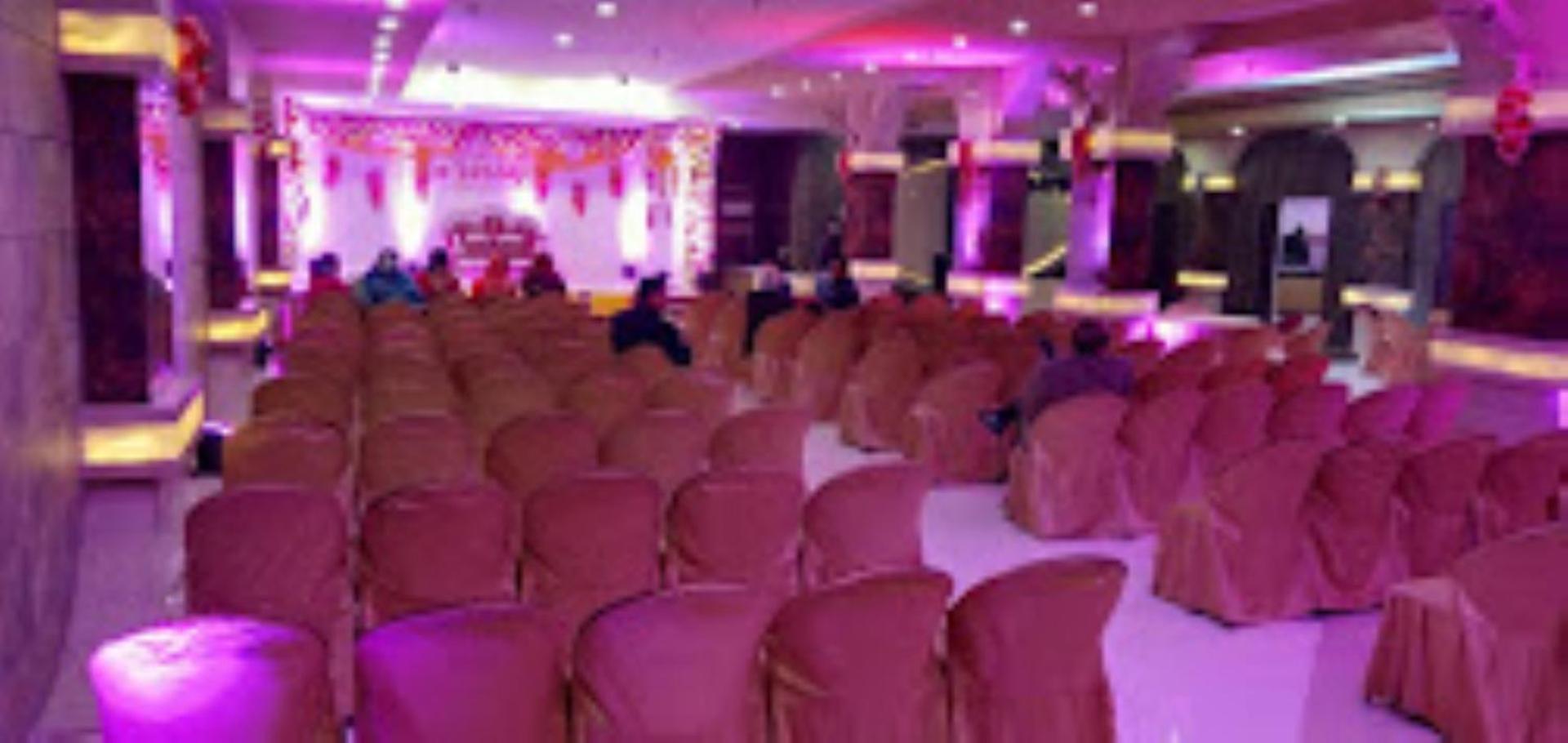 The Gagan Plaza Hotel Kanpur Exterior photo